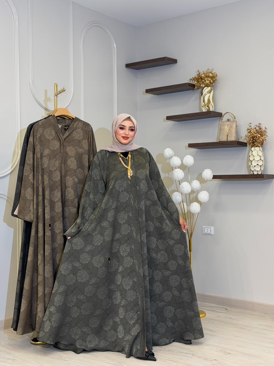 عبايه كلوش الوان 